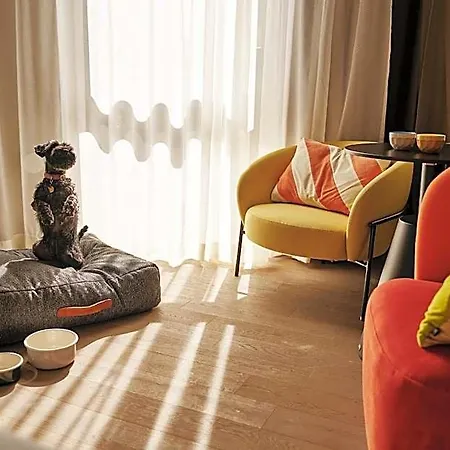 Urban Nature - Badeschloss バードガシュタイン