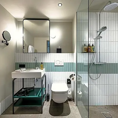 Urban Nature - Badeschloss Otel 4*