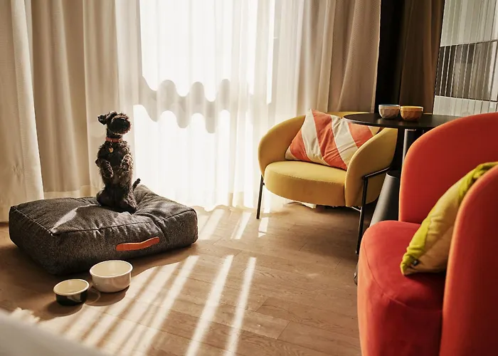 Urban Nature - Badeschloss מלון